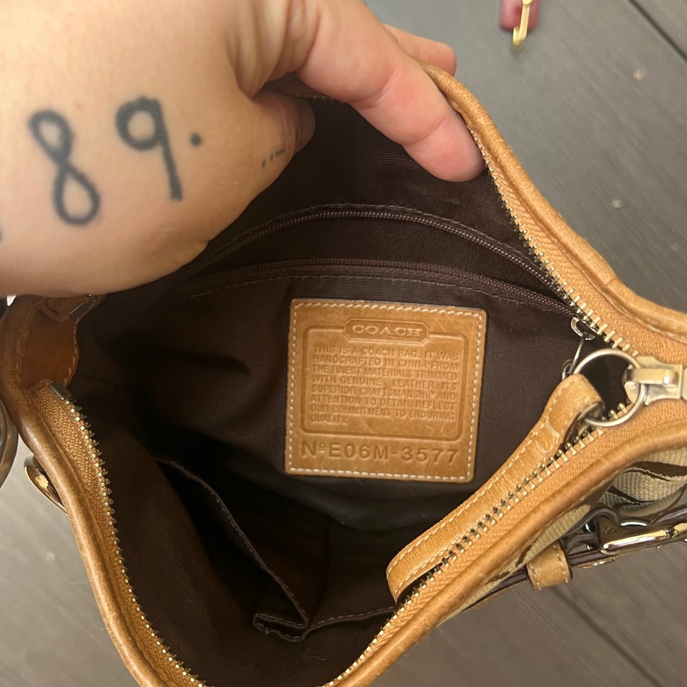 Coach Women's Signature Soho Shoulder Bag Brown Tan Canvas Leather Y2K - Picture 6 of 6